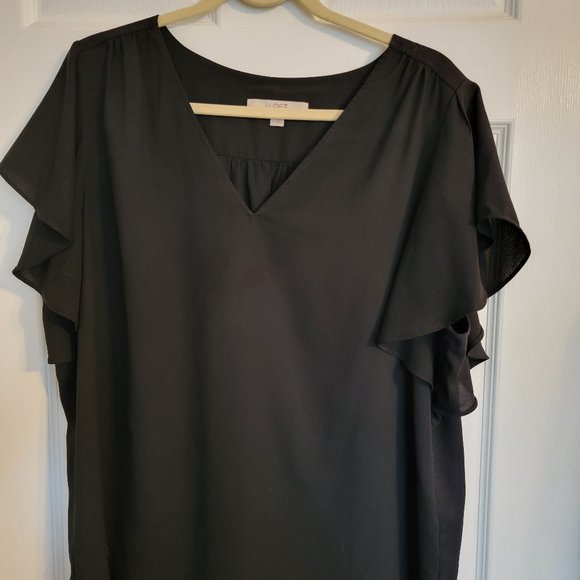 Plus Size Black Flutter Sleeve Top by Loft Size 18 - Picture 1 of 3